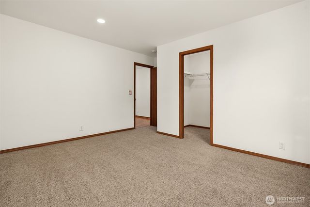 21353 SE 289th Way, Kent, WA 98042