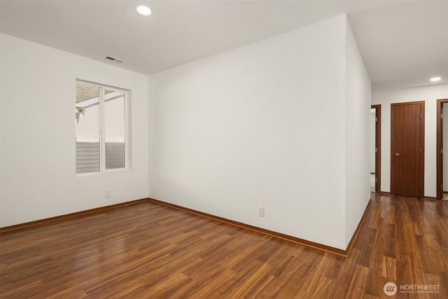 21353 SE 289th Way, Kent, WA 98042