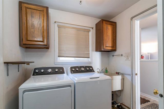 1066 Mohegan Lane, Schaumburg, IL 60193