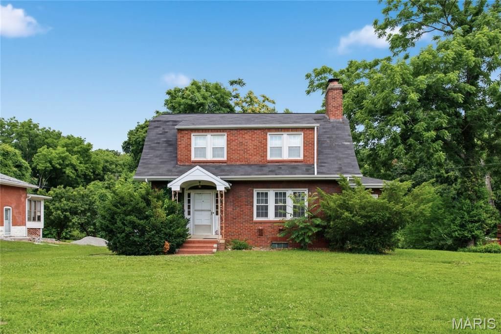 310 Julia Place, Belleville, IL 62223