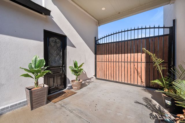 1130 The Shores Drive, Corsicana, TX 75109