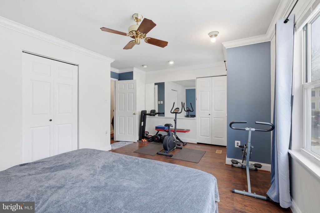 Image 11 of property listing at 11705 SUMMER OAK DR, Germantown, MD 20874