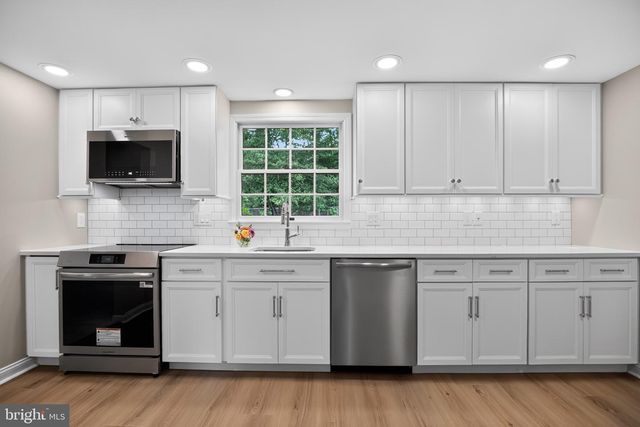 549 COVERED BRIDGE RD, Cherry Hill, NJ 08034