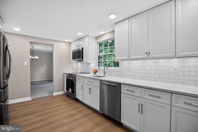 549 COVERED BRIDGE RD, Cherry Hill, NJ 08034