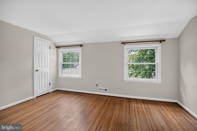 549 COVERED BRIDGE RD, Cherry Hill, NJ 08034