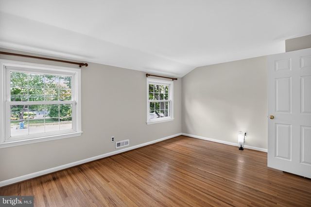 549 COVERED BRIDGE RD, Cherry Hill, NJ 08034