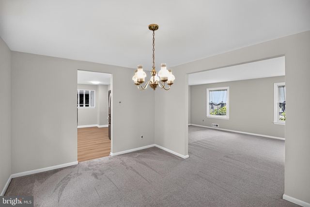 549 COVERED BRIDGE RD, Cherry Hill, NJ 08034
