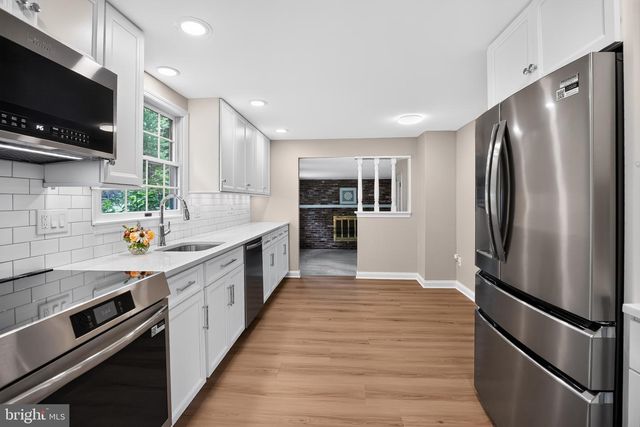 549 COVERED BRIDGE RD, Cherry Hill, NJ 08034