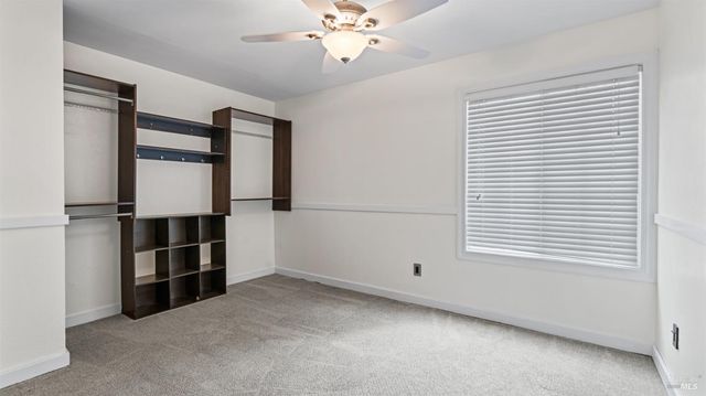 6454 Amberwood St, Rohnert Park, CA 94928