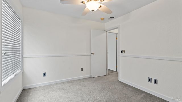 6454 Amberwood St, Rohnert Park, CA 94928