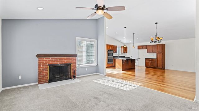 6454 Amberwood St, Rohnert Park, CA 94928