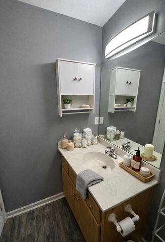 383 Strawberry Dr, Winchester, TN 37398
