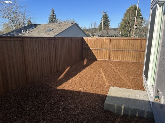 1592 Laura Vista Dr Nw, Albany, OR 97321