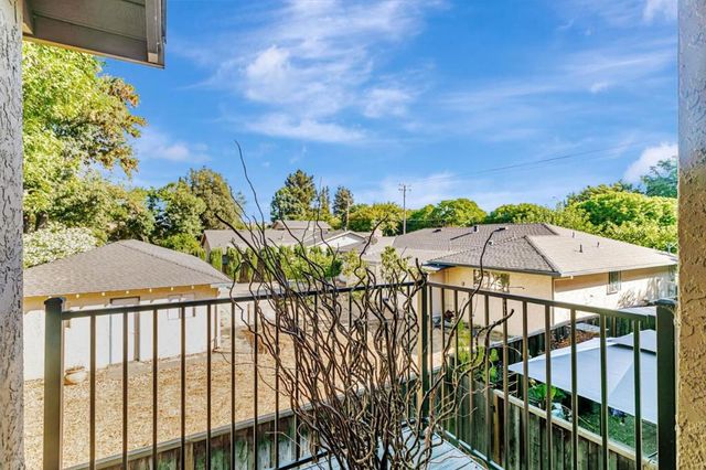 2128 Canoas Garden Avenue D, San Jose, CA 95125