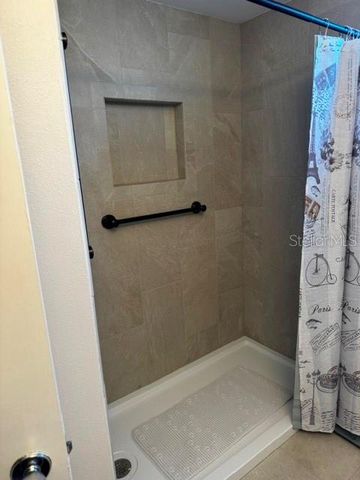 1600 W LAKE PARKER DRIVE B9, Lakeland, FL 33805