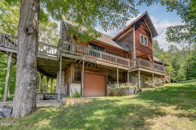 3429 S Shore Road, Day, NY 12835