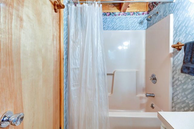 3429 S Shore Road, Day, NY 12835