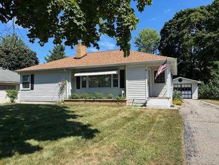 412 Wadsworth Street, East Tawas, MI 48730