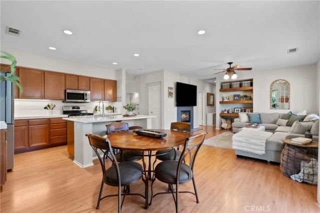 24019 Amphora Place, Valencia, CA 91354