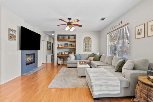 24019 Amphora Place, Valencia, CA 91354