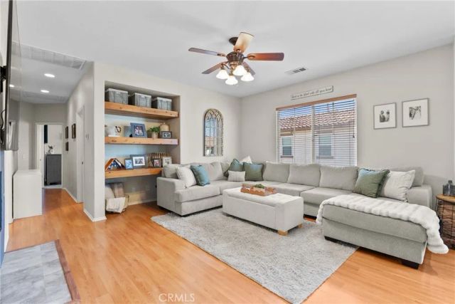 24019 Amphora Place, Valencia, CA 91354