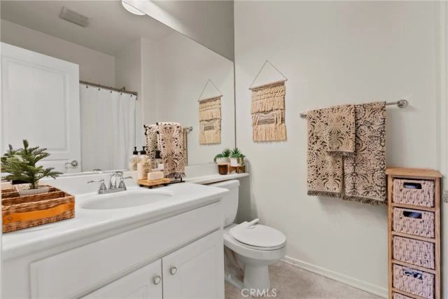 24019 Amphora Place, Valencia, CA 91354