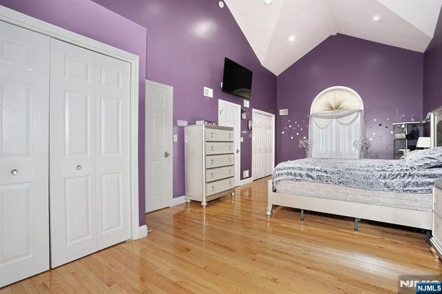 82 Bromley Place, Nutley, NJ 07110