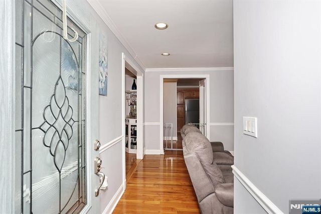 82 Bromley Place, Nutley, NJ 07110