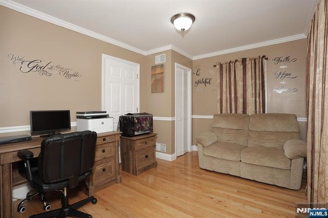 82 Bromley Place, Nutley, NJ 07110