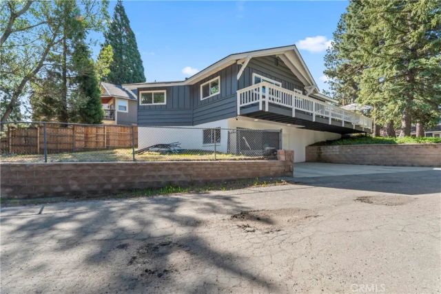 30955 Scenic Way, Running Springs, CA 92382