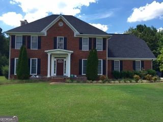 109 Hickory Road, Fayetteville, GA 30214