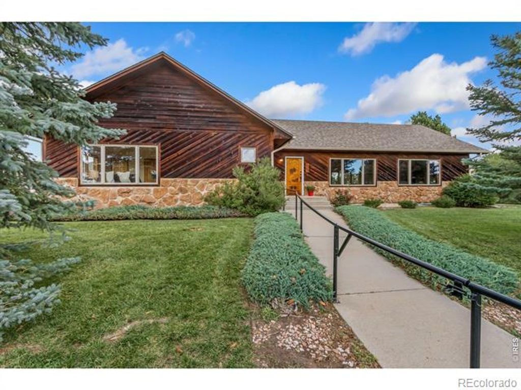 400 Gait Circle, Fort Collins, CO 80524