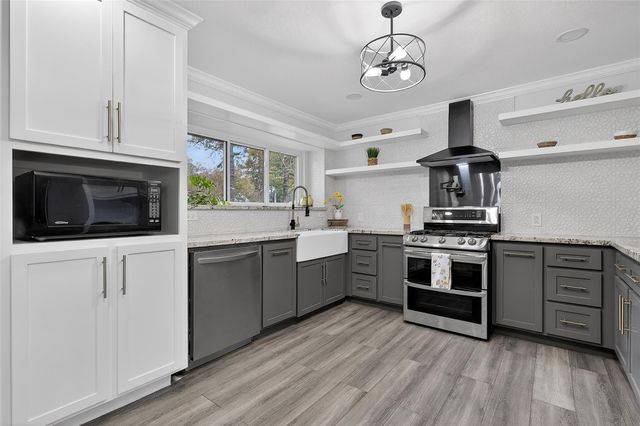 17106 Spring Creek Forest, North Houston, TX 77379