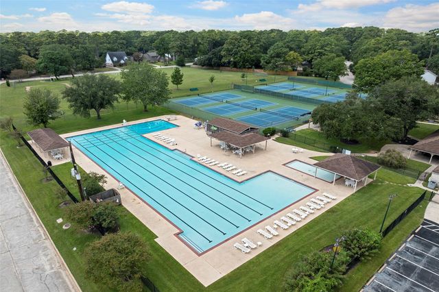 17106 Spring Creek Forest, North Houston, TX 77379