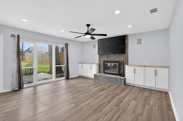 17106 Spring Creek Forest, North Houston, TX 77379