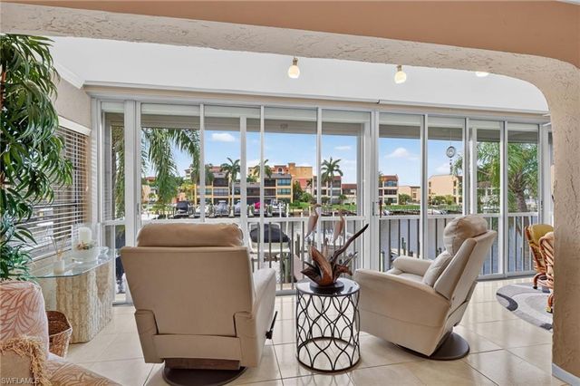 4025 19th PL 209, Cape Coral, FL 33904