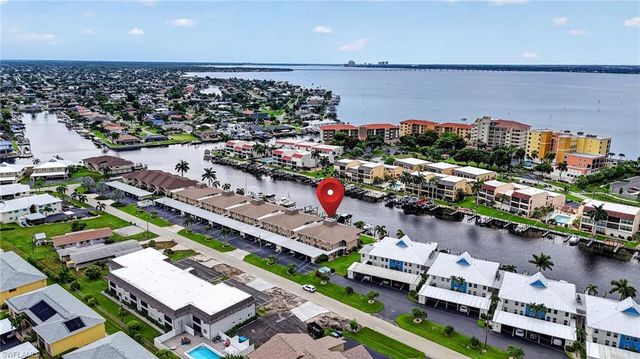 4025 19th PL 209, Cape Coral, FL 33904