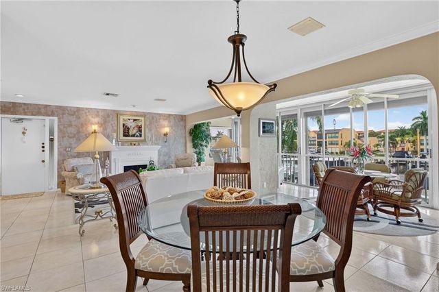 4025 19th PL 209, Cape Coral, FL 33904