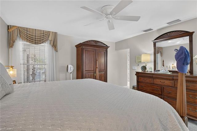 4025 19th PL 209, Cape Coral, FL 33904