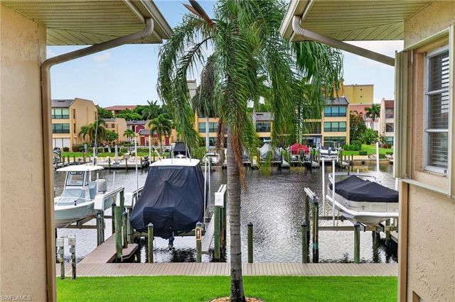 4025 19th PL 209, Cape Coral, FL 33904
