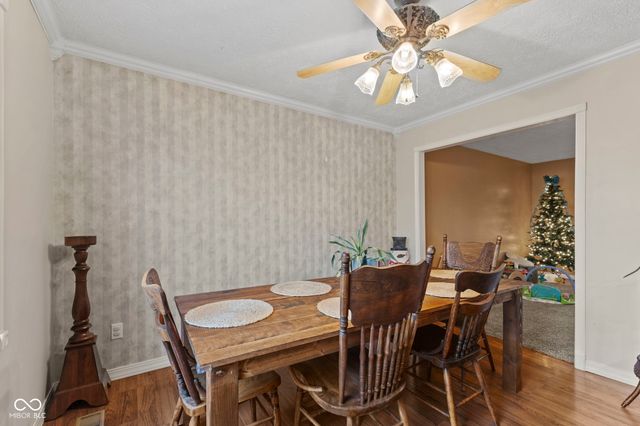 1115 S Quail Court, New Palestine, IN 46163