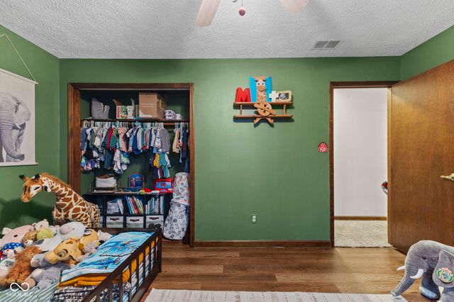 1115 S Quail Court, New Palestine, IN 46163