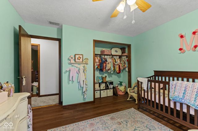 1115 S Quail Court, New Palestine, IN 46163