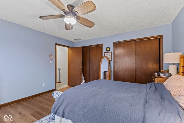 1115 S Quail Court, New Palestine, IN 46163