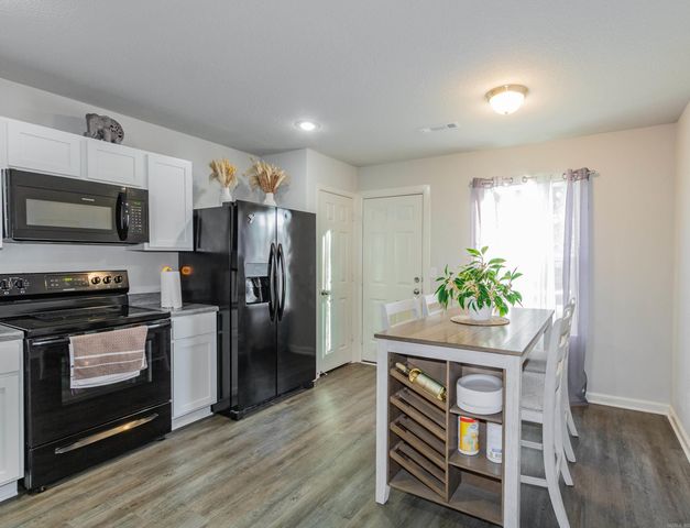 17 Diamanitina Way, Little Rock, AR 72204