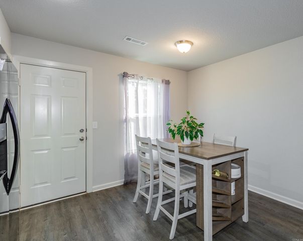 17 Diamanitina Way, Little Rock, AR 72204