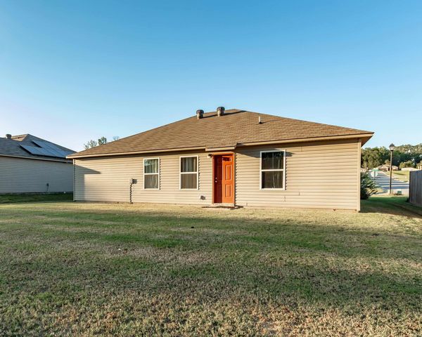 17 Diamanitina Way, Little Rock, AR 72204