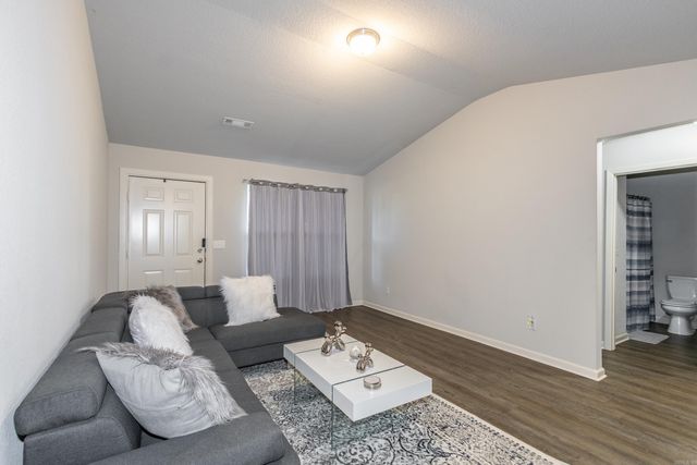 17 Diamanitina Way, Little Rock, AR 72204