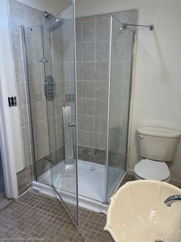 1630 Valdosta Circle, Pontiac, MI 48340