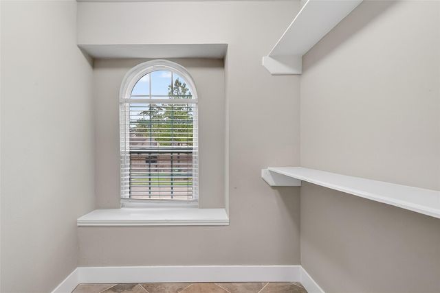 2402 Oak Shores Drive, Houston, TX 77339